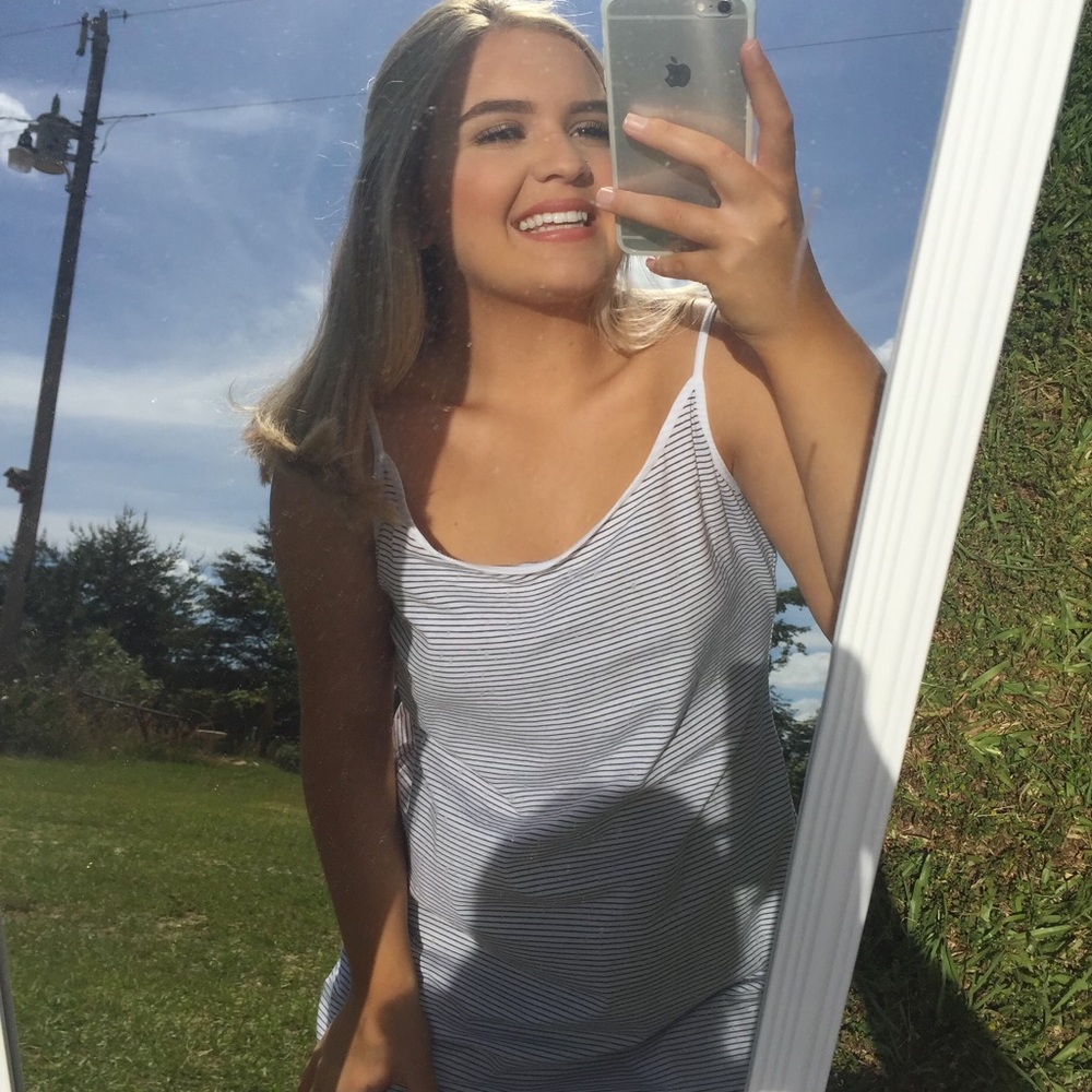 Meet your Posher, Chloe